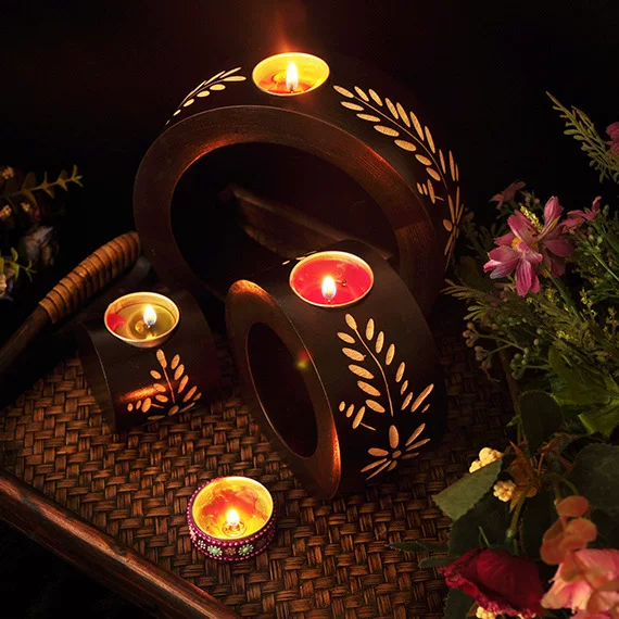 Thai Valley Bar Thai solid wood round candlestick Decorative ornaments Wooden Thai retro candlelight dinner candlestick