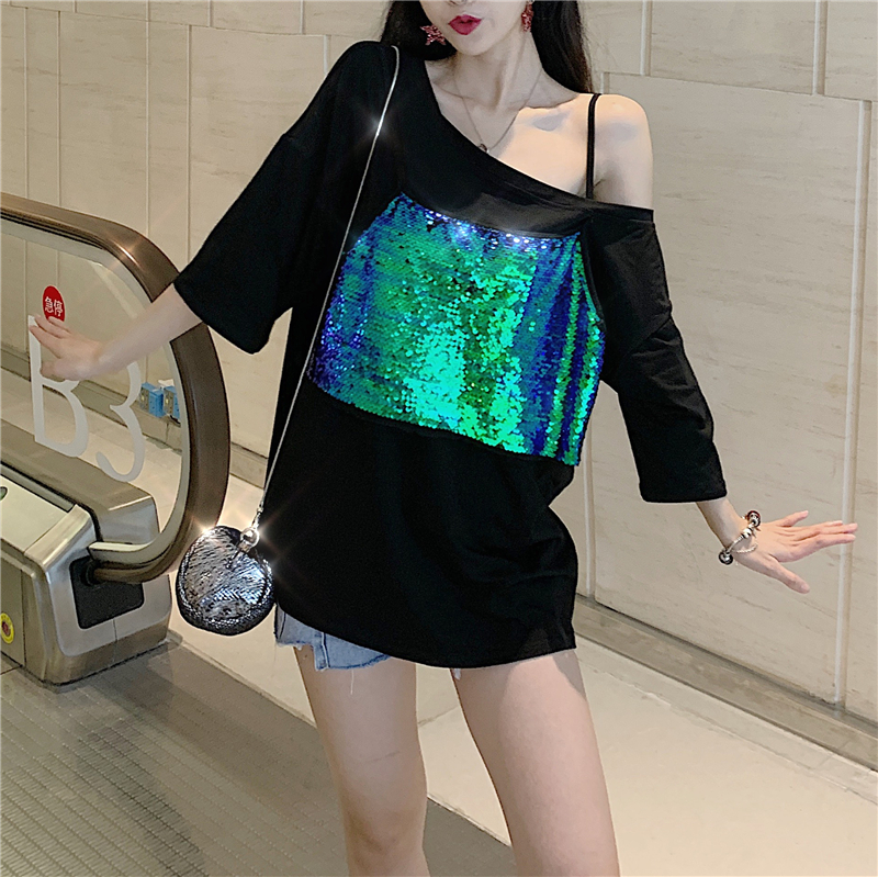 VK旗艦店 韓妞最愛超火亮小性感露肩短袖上衣