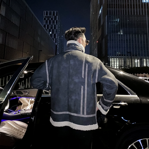 Оригинальная дизайнерская демисезонная цветная куртка