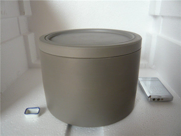 苏州陆幕御窑村蟋蟀盆许和尚素直口：古韵蟋蟀罐，收藏爱好者的福音