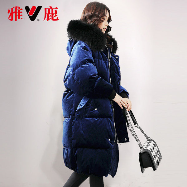 雅鹿 貉子大毛领连帽加厚女式羽绒服 聚划算+优惠券折后￥499包邮（￥799-300）