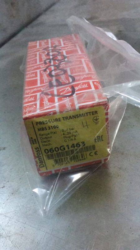 Danfoss pressure sensor mbs3100 060G1463 brand new spot bargain price