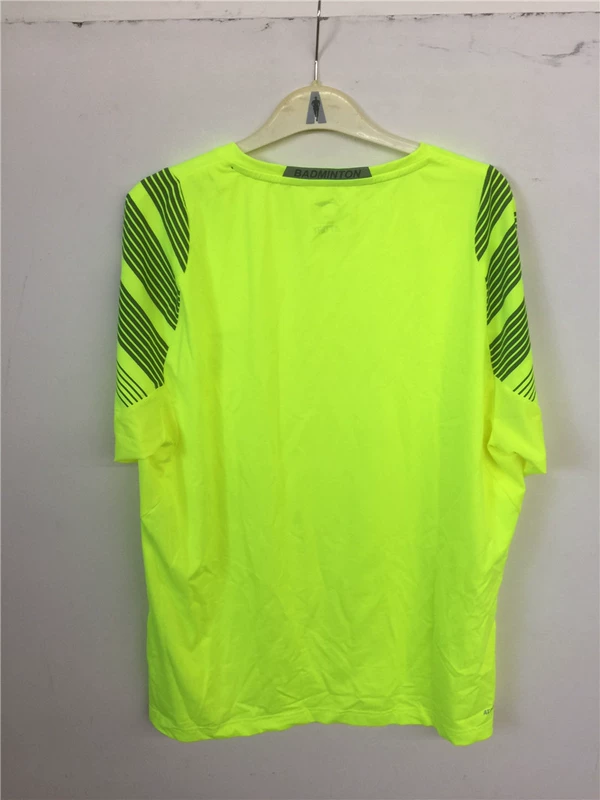 Li Ning nam ngắn tay áo thun đào tạo Dòng thời trang thể thao giản dị Áo thun ngắn tay ATSL351-3 - Áo phông thể thao