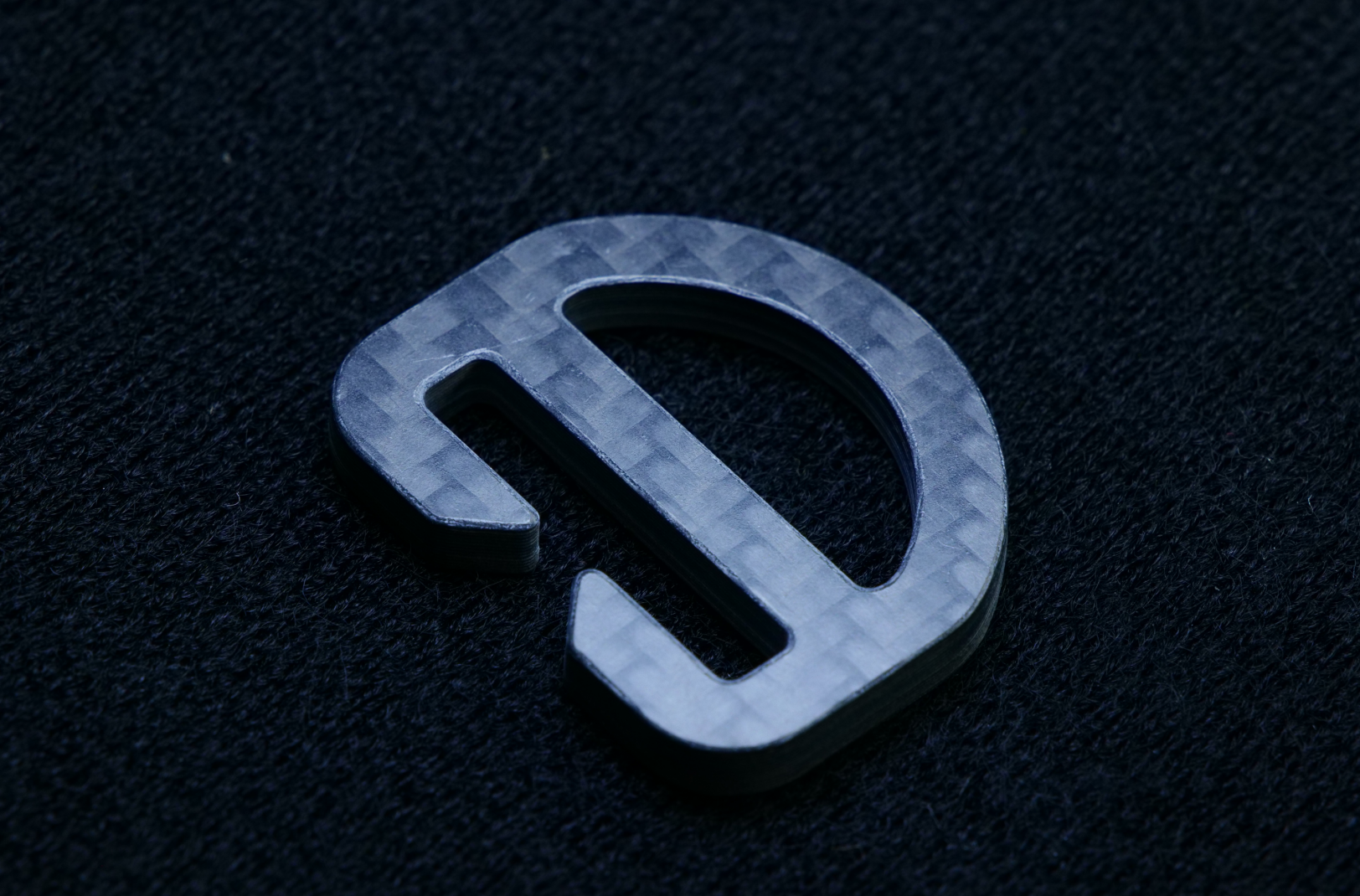 (Ghost Equipment) - Carbon fiber buckle with a piece of