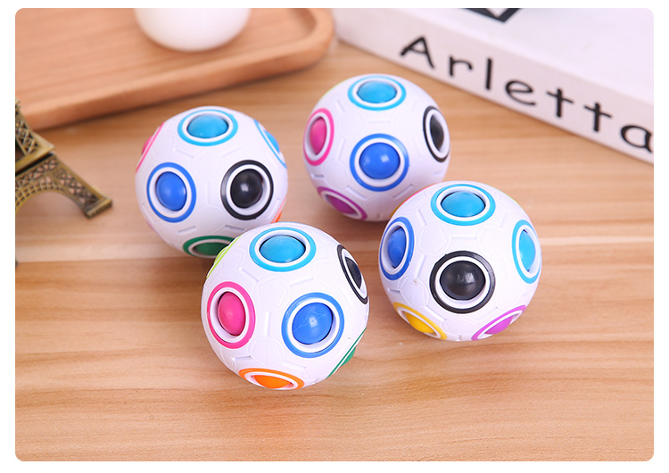 Ma thuật Cầu Vồng Bóng Báo Chí Sáng Tạo Bóng Đá Trẻ Em của Puzzle Khoa Học Đồ Chơi Hình Thông Minh Rubik của Cube 9 9 đồ chơi khủng long