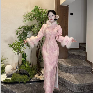 Mrs. pictorial’s original homemade new chinese style thick and gentle autumn cheongsam with purple flowers and falling fragrance