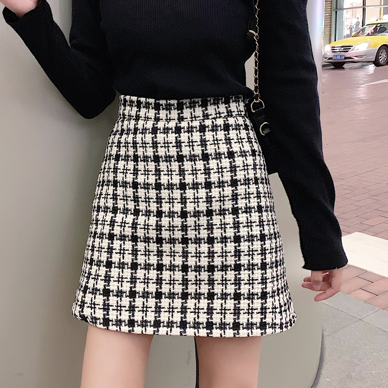 Real auction and real price new style retro small fragrance skirt for women's Woolen plaid skirt with high waist and thin buttocks