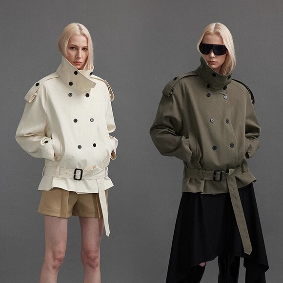 Saumple Study Symp Stand Collar Curved Shoulder Short Low-Waist Silhouette Trench Coat