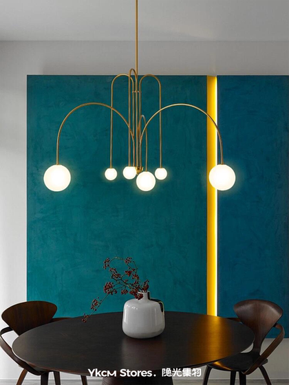 French-Style Light Luxury Minimalist Nanyang Vintage Living Room Retro Molecular Fountain Art Pure Copper Glass Sphere Chandelier