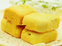 Guangxi Guilin specialty durian crisp durian cake cake pastry mango flavor food packaging