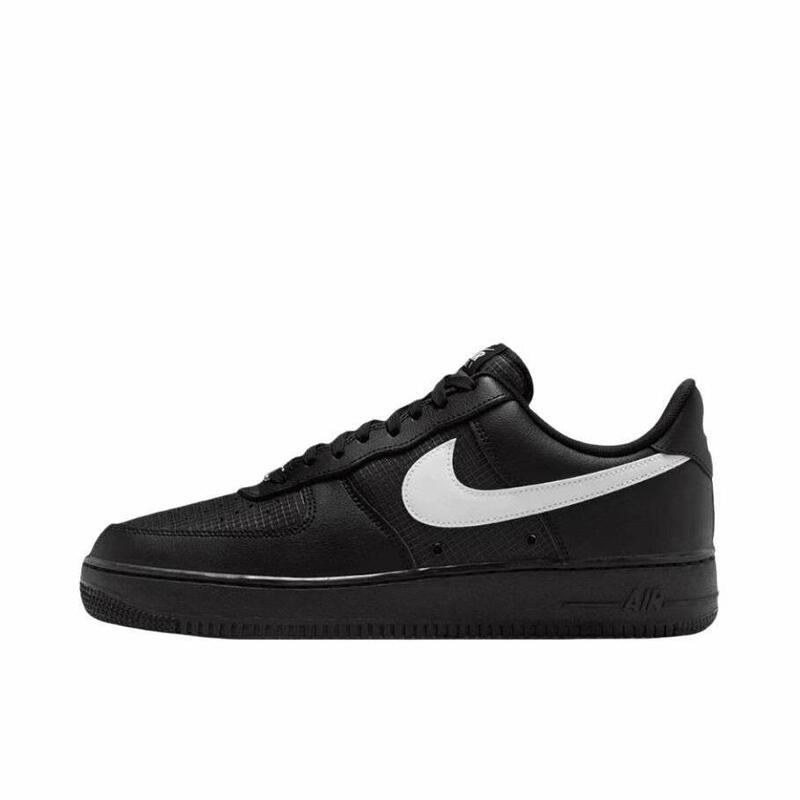 Nike Air Force 1'07 Lv8 Comfortable and Durable Sneakers for Men, Black and White Ir0952-001