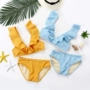 2018 Hàn Quốc mới chia bikini bikini sâu V sâu lá nhỏ màu trắng tươi gợi cảm nóng bỏng kỳ nghỉ hè áo 2 mảnh