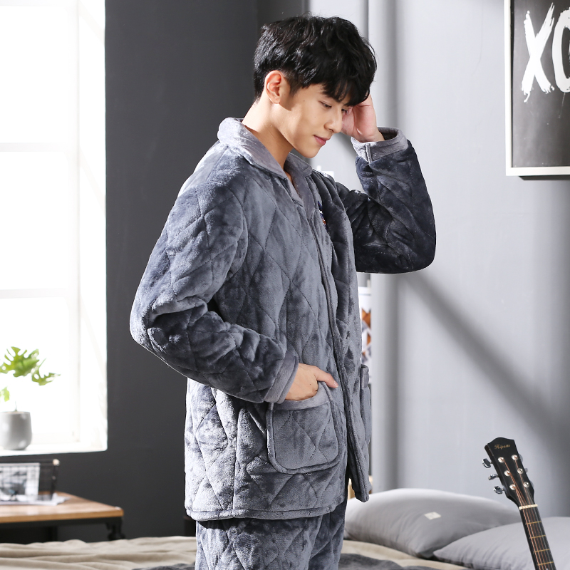Đồ ngủ nam chất liệu nhung san hô dày lên trẻ trung và trung niên ba lớp chần bông 袄 mùa thu và mùa đông cha ấm áp phục vụ nhà pijama nam