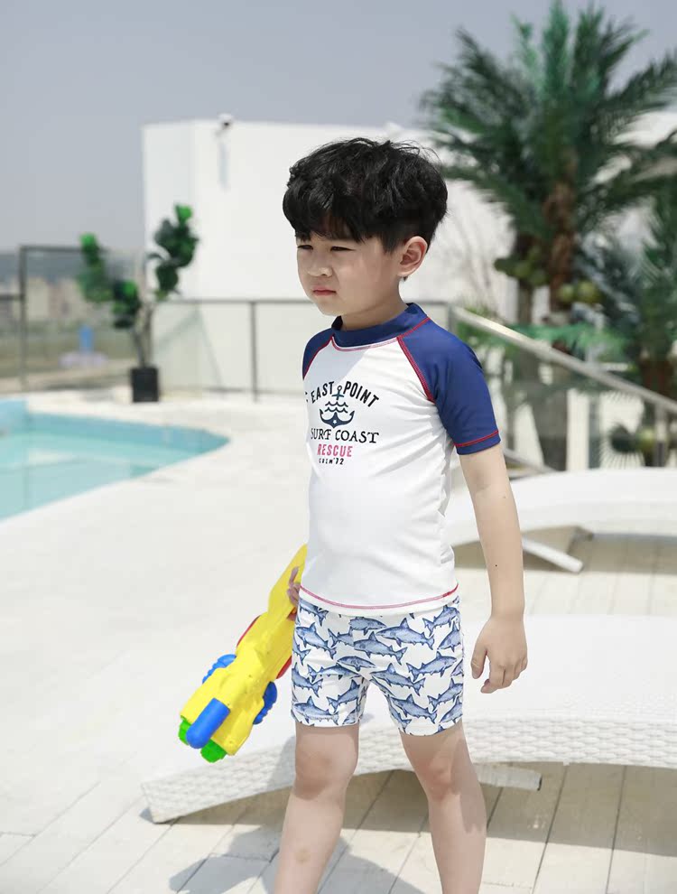 Đồ bơi bé trai chia nhanh quần áo chống nắng cho trẻ em Đồ bơi chống nắng tay ngắn - Bộ đồ bơi của Kid đồ bơi cho bé sơ sinh