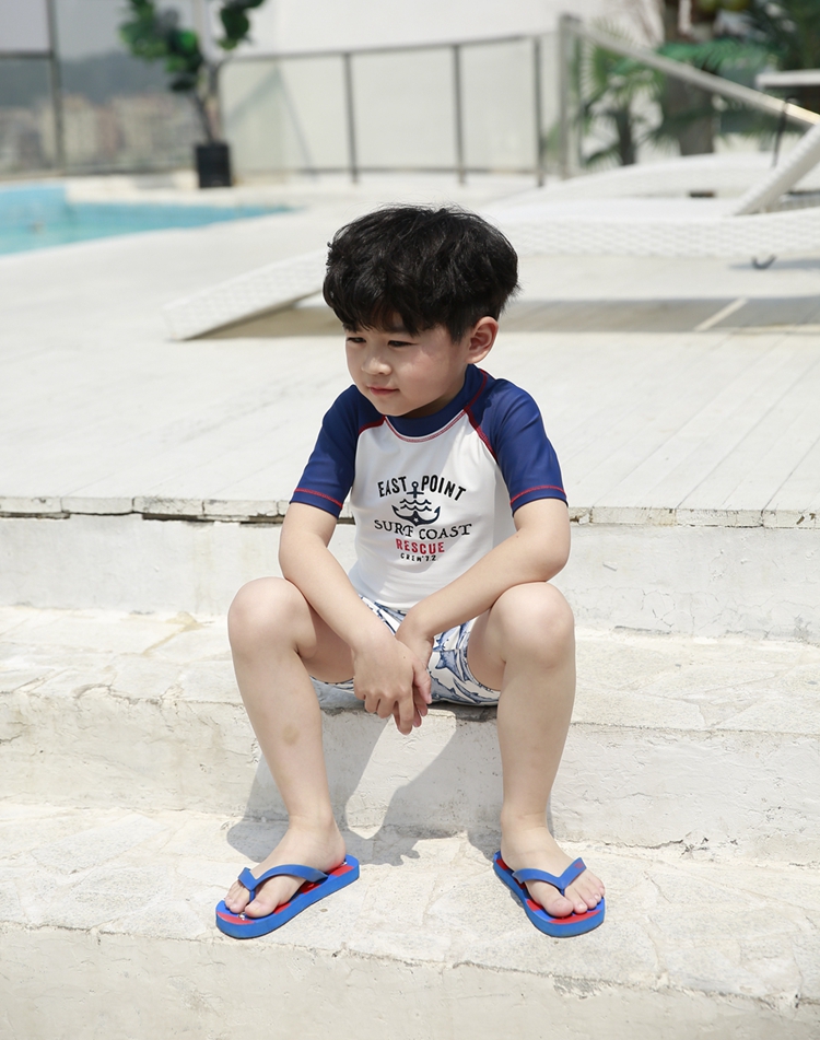 Đồ bơi bé trai chia nhanh quần áo chống nắng cho trẻ em Đồ bơi chống nắng tay ngắn - Bộ đồ bơi của Kid đồ bơi cho bé sơ sinh