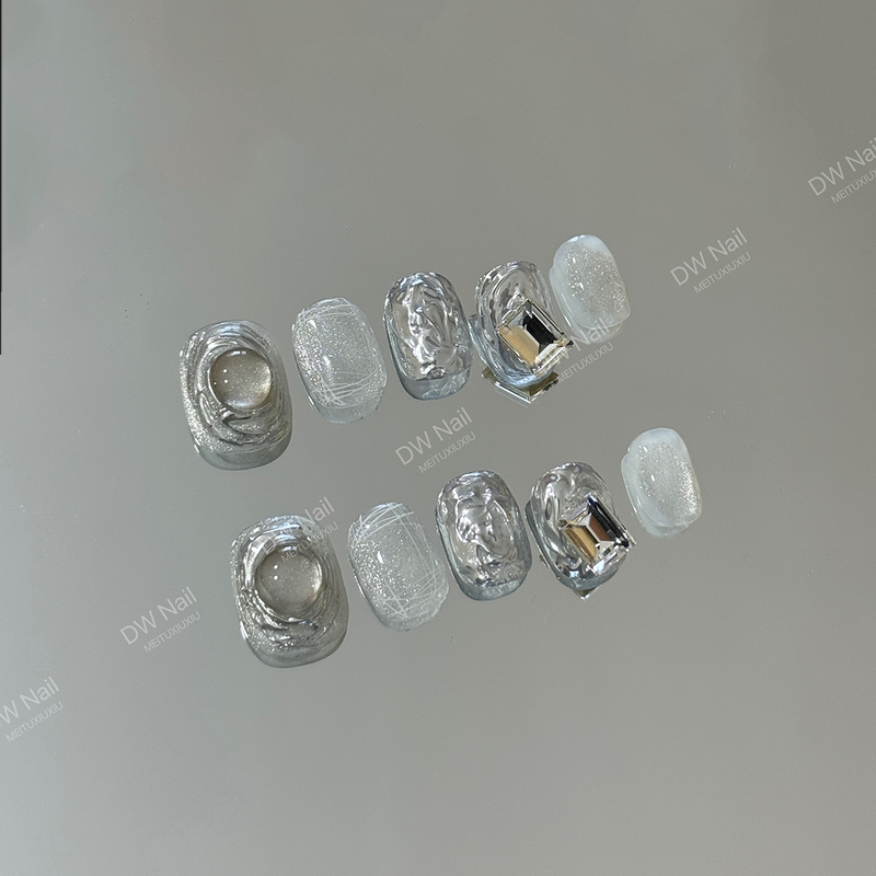 [Dw Light Luxury Nail] White Crystal. 2024 Hand-Showing White High-End Niche Wearable Manicure Fake Nails Handmade