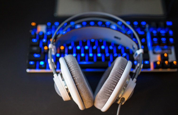 akg headphone repair K701 k712 K142 242HD K52 K72 K92 change line change earmuff sleeve repair