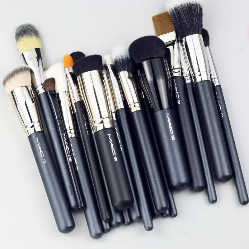 Пушистая кисть concealer для макияжа Mac, основание, без следов