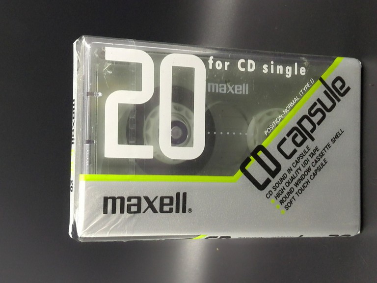 Vanwin MAXELL CD CAPSULE 20 collection class with class blank with card with hair burning grade tape
