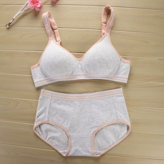 Ngày hè mỏng khuôn cốc cô gái áo ngực cỡ lớn phù hợp với thể thao không có vòng thép dậy thì đồ lót học sinh