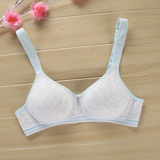Ngày hè mỏng khuôn cốc cô gái áo ngực cỡ lớn phù hợp với thể thao không có vòng thép dậy thì đồ lót học sinh do lot