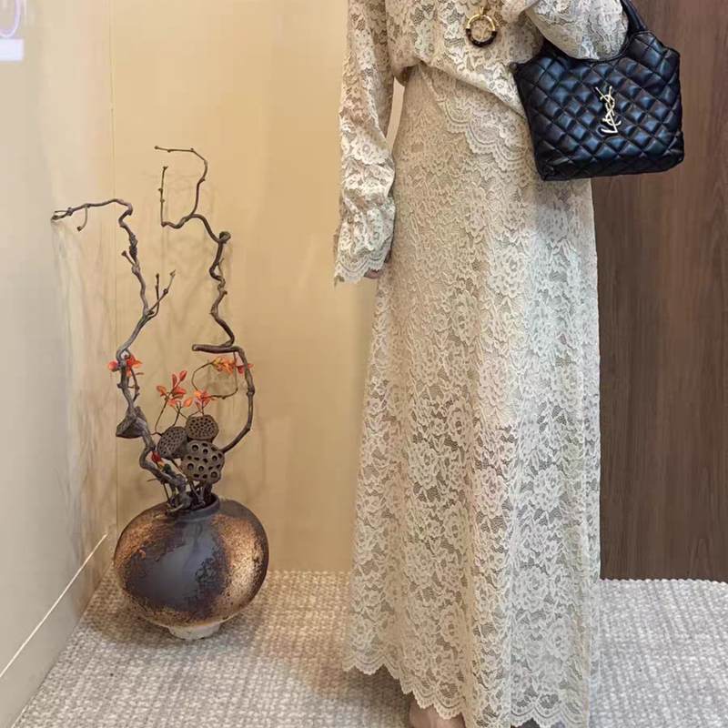 French Lace Mid-Length Floor-Length Lace Dress with Side Slit, Summer Style, Elegant Type 55141, No Returns or Exchanges Supported French Lace Mid-Length Floor-Length Lace Dress with Side Slit, Summer Style, Elegant Type 55141, No Returns or Exchanges Supported
