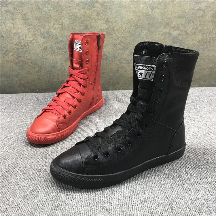 Autumn and winter 2020 new special price factory broken code lace zipper single boot Martin boots flat bottom Korean version thick bottom women's short boots