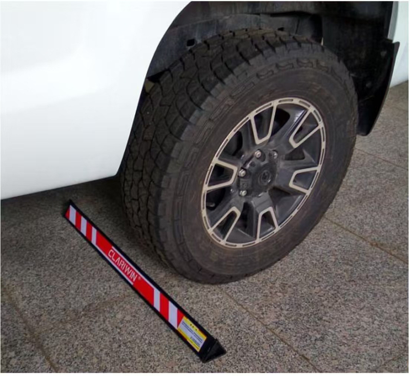 Portable Throwing Safety Car Blocker Warning Interception Stick to Check Drunk Driving Duty Roadblock Safety Campus Protection Portable Throwing Safety Car Blocker Warning Interception Stick to Check Drunk Driving Duty Roadblock Safety Campus Protection