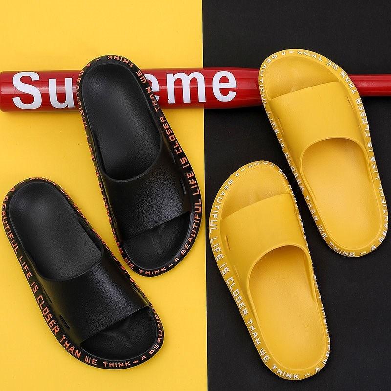 2026 New Style Sandals for Women, Summer Home Wear, Bathing, Outdoor Wear, Soft-Soled Beach Sandals for Men and Couples, Non-Slip, Odor-Resistant, ins Internet Celebrity Style