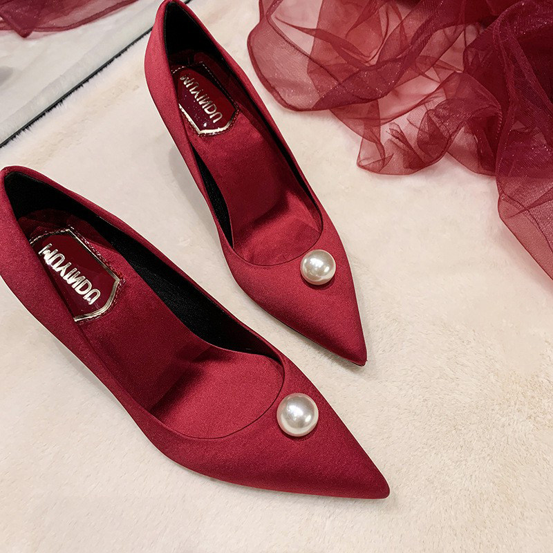 OMG is too good-looking French pearl high heels women's stiletto pointed bag shoes bride red wedding shoes 43 yards