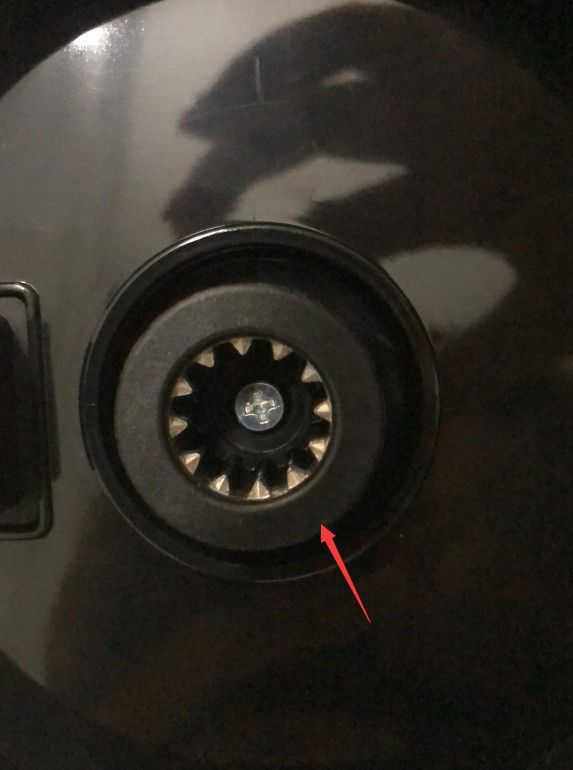 The rotating wheel accessories under the mushroom head of the broken wall machine are suitable for the Heidi poem breaking machine 775 769S