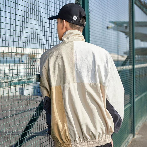 Li Ning, дышащий модный ветрозащитный спортивный плащ для отдыха, свободный крой