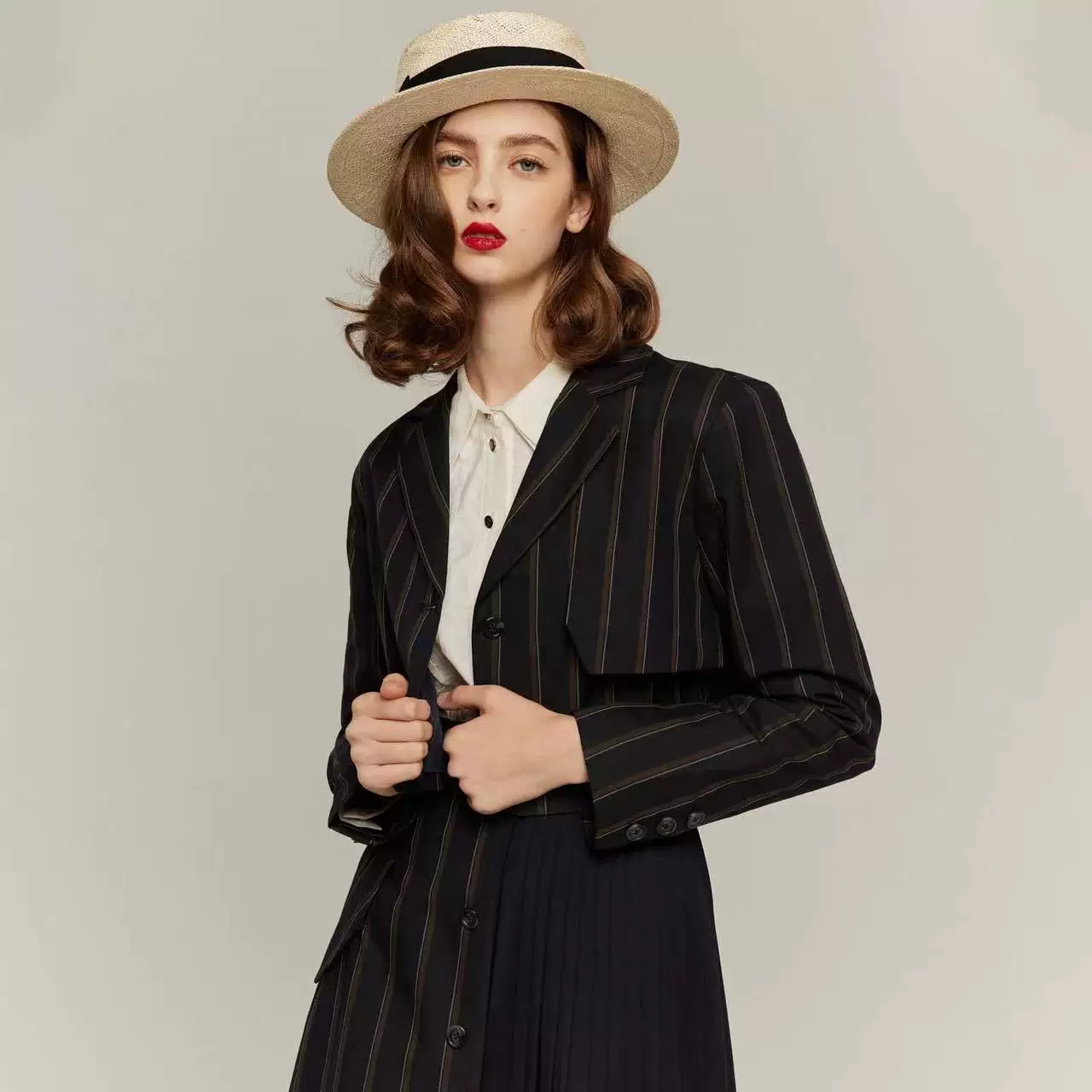 Short classic suit jacket, set, pleated skirt