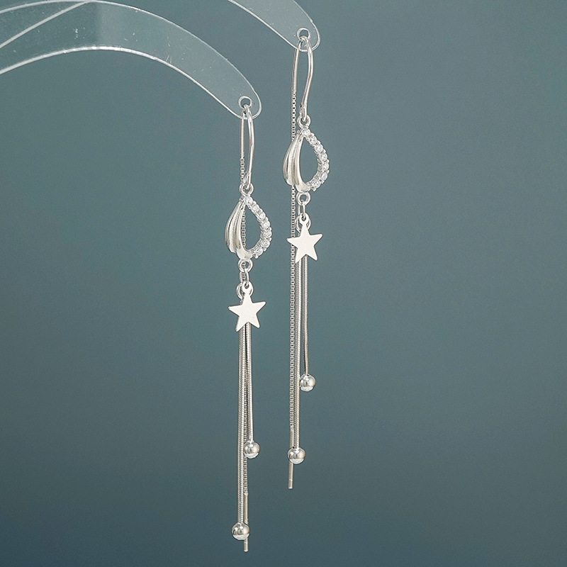 In 2021, the new tide earring round face is a thin female temperament long - form star stream Su ear - tray personality fashion ear