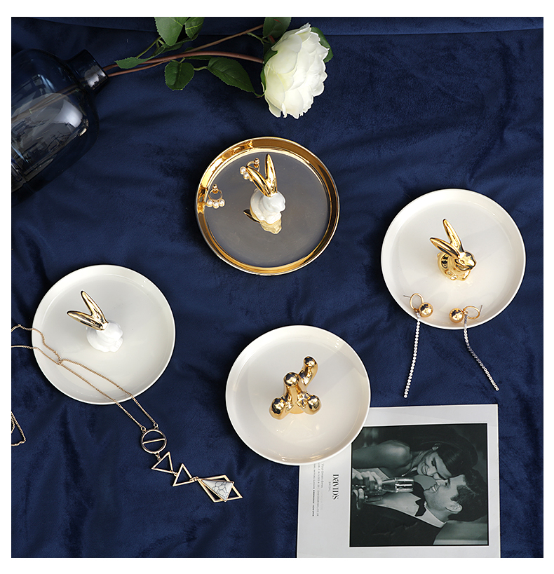 The Nordic cactus ceramic jewelry set jewelry wearing golden rabbit flamingos desktop porch key receive furnishing articles