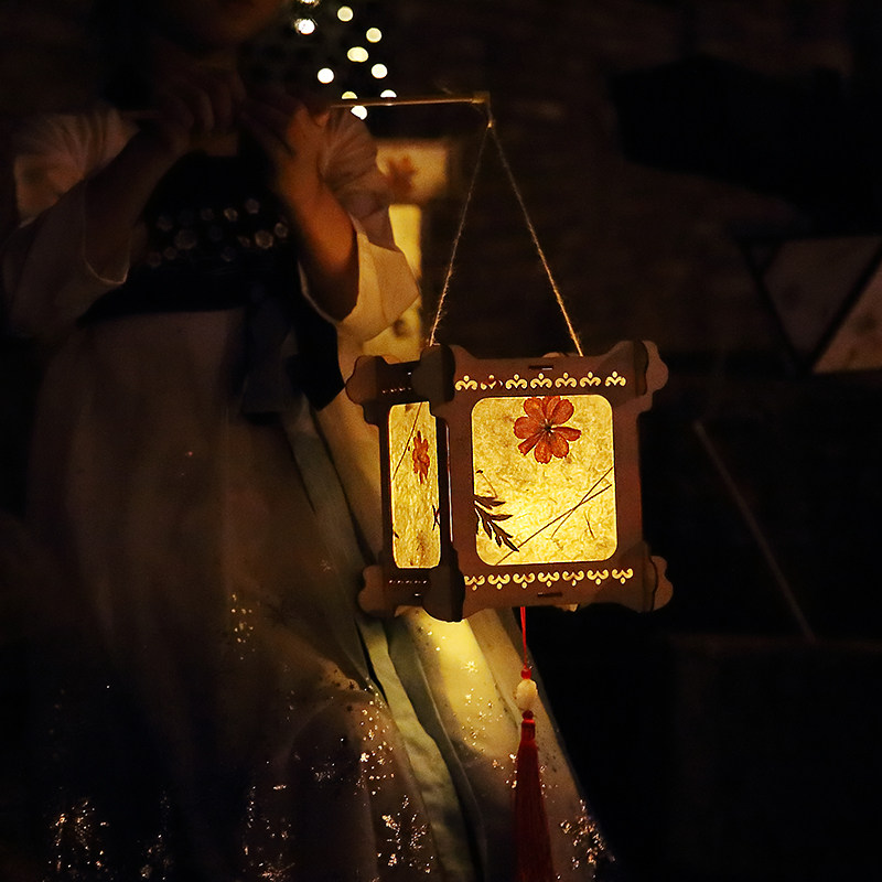 Year of the Tiger Mid-Autumn Festival Lantern Handmade diy Material Package Homemade Children's Creative Hanfu Antique Lantern Led Portable Palace Lantern