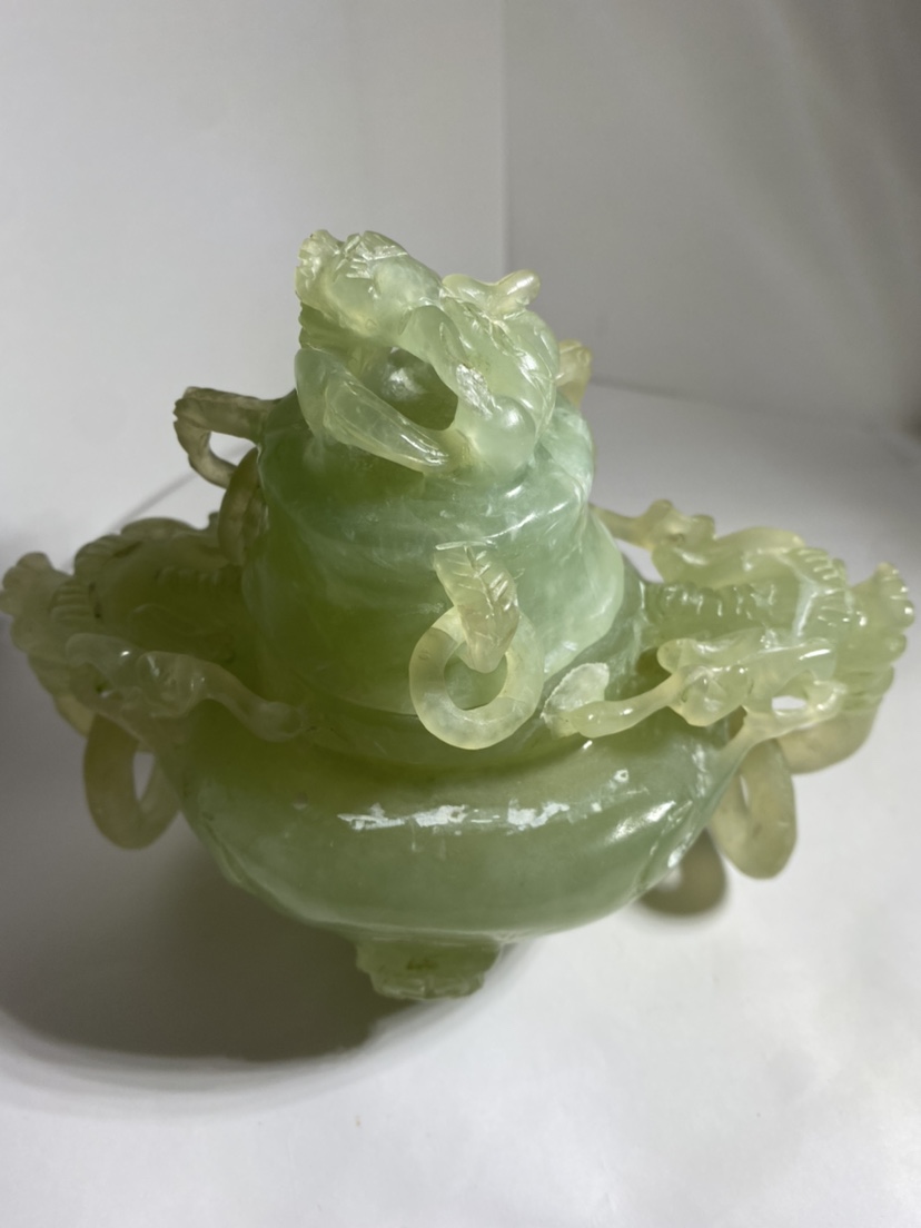 稀少中国特大天然翡翠香炉 和田玉 ？翡翠 ？年代品 重1.2kg美品 日本回流天然石翡翠玉石岫玉和田玉香炉11*12.5cm重457克AF608