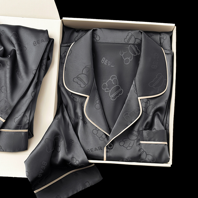 Silk Pajamas for Men, Summer Short-Sleeved, Designer Style, Birthday Gift for Boyfriend, Niche, Light Luxury, High-End Gift Box Silk Pajamas for Men, Summer Short-Sleeved, Designer Style, Birthday Gift for Boyfriend, Niche, Light Luxury, High-End Gift Box