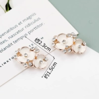 G-13-32 белая цветочная тарелка с ромбовидной пряжкой