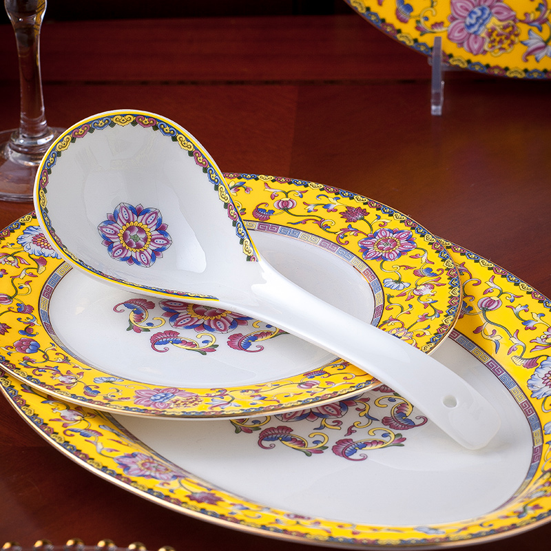 Jingdezhen ceramic dishes suit household European - style colored enamel porcelain tableware ipads high - end dishes combination table with a gift