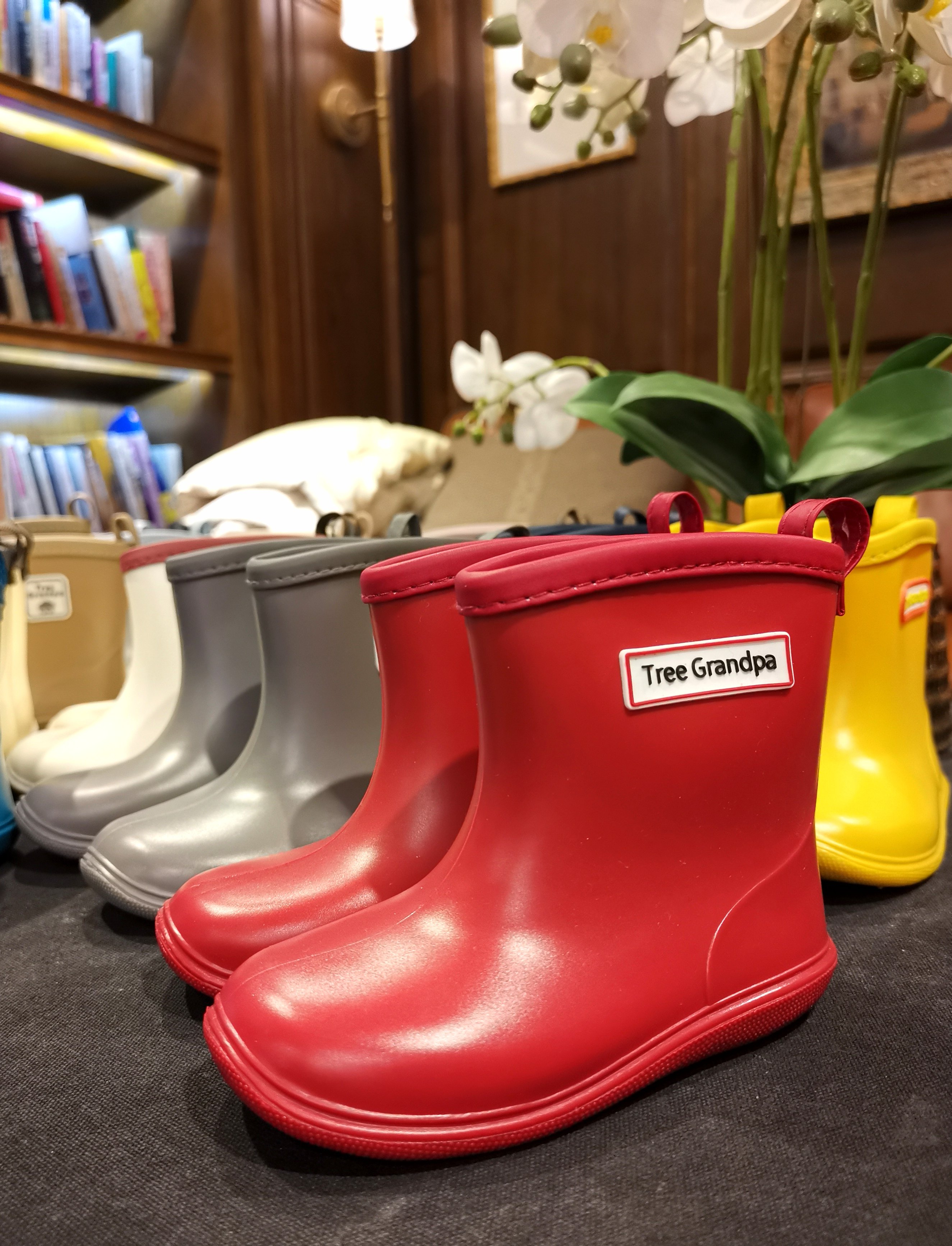 Simple children's rain shoes export foreign trade anti-slip soft solid light baby boys and girls in the baby's rain boots and young children water shoes