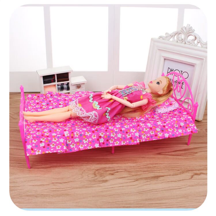 Búp bê búp bê Barbie giường đôi Công chúa giường cô gái chơi nhà đồ chơi mô phỏng phòng ngủ phụ kiện nội thất nữ phụ kiện trang sức cho búp bê