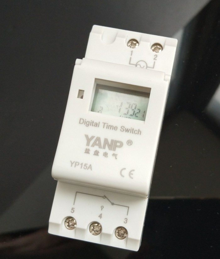 AHC15A programmable time controller has a large quantity and a good price YP15A THC15A has a large quantity and a good price