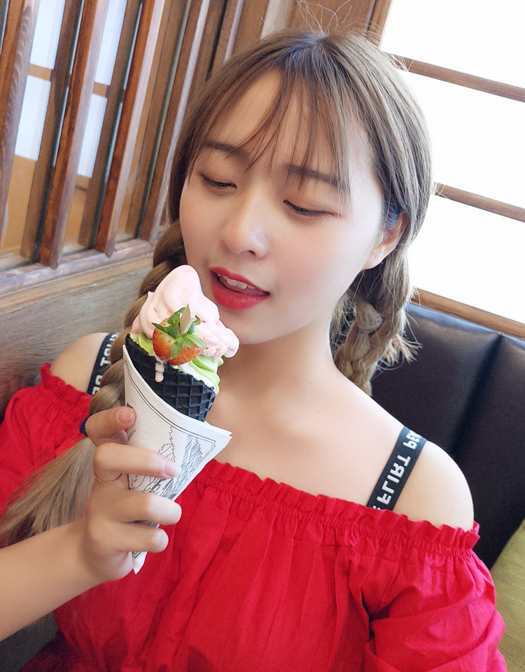 Vô hình dây đeo vai liền mạch trượt khóa đồ lót bra bra bra không có dấu vết một cổ áo thêu chữ rộng đồ lót nữ