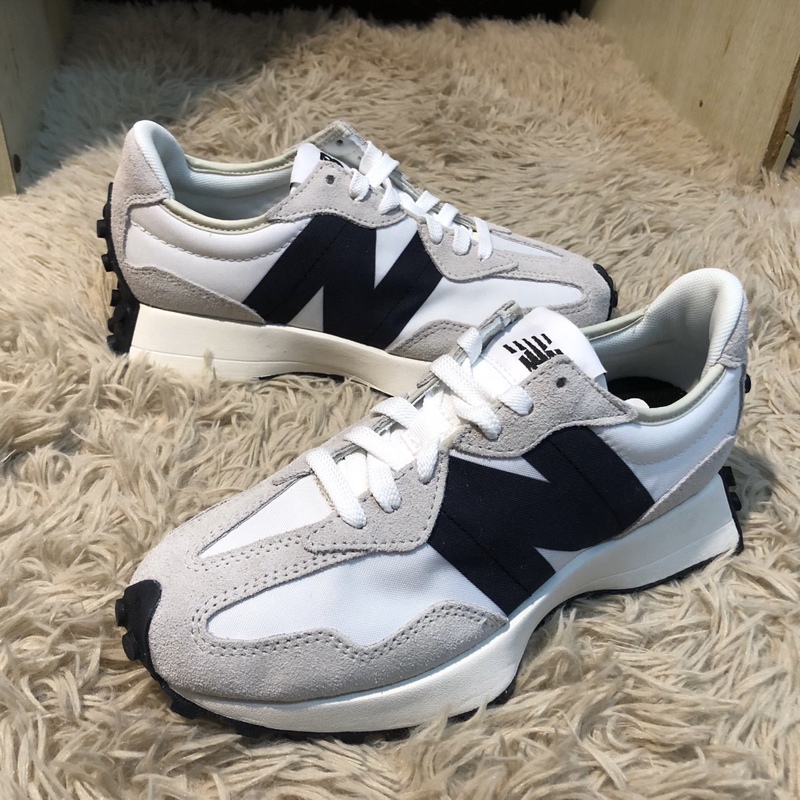 New Balance 327 Series Stylish and Comfortable Running Shoes for Couples in Gray and Black Ms327Fe New Balance 327 Series Stylish and Comfortable Running Shoes for Couples in Gray and Black Ms327Fe