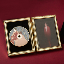 Yi Qianxi peripheral temperature difference sense commemorative metal badge Thousand Paper Crane brooch jewelry new album Fanshopins