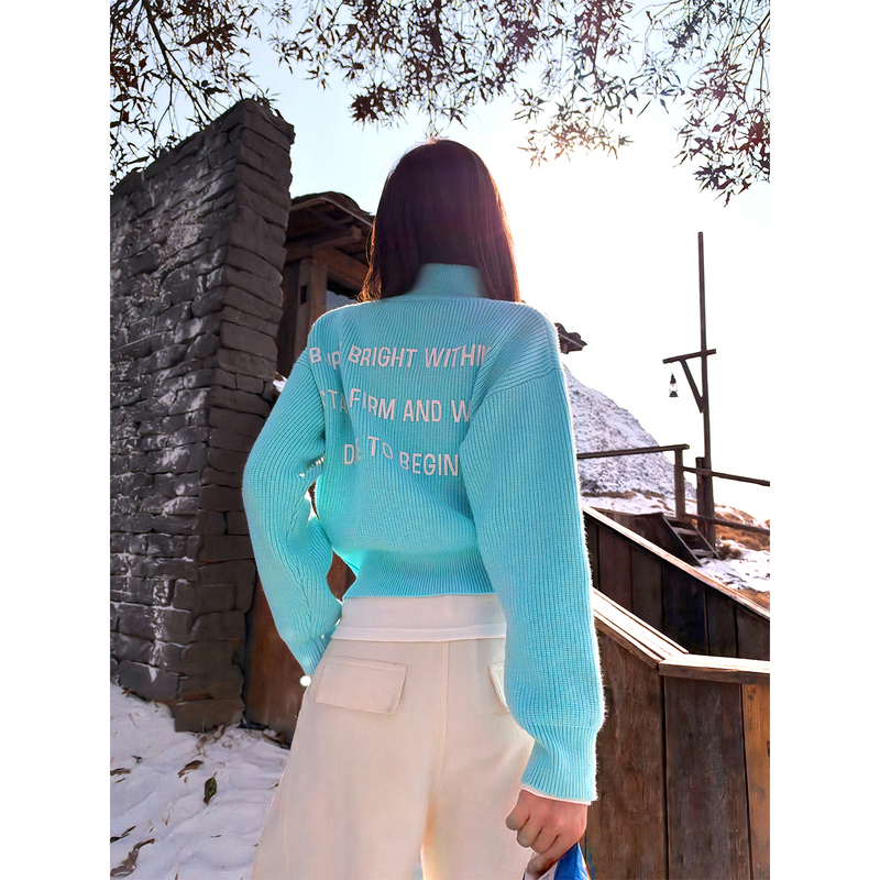 Li Wanjun Korean-Style Letter Print Stand-Up Collar Knitted Cardigan Sweater Top for Women with Rhinestone Belt Casual Pants Set