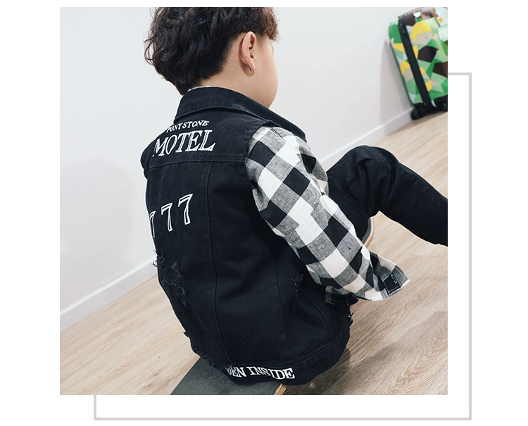 Bugger trẻ em vest đen 2018 xuân mới trai và gái đen vest đen trẻ em hàng hóa vest quần áo trẻ con