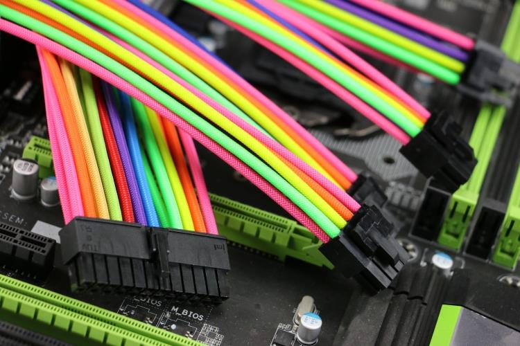 Jiazheng Customized Sea Rhyme Huasu EVGA Sea Pirate Ship Full Module Power Supply Custom Line Graphics Card Silver Plated Silicon Gel Bag Internet Line