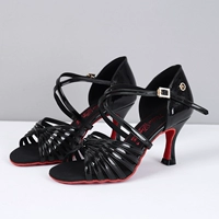 Черная ярко -кожаная подкова красная нижняя часть и расширенный танцор 6,5 см.